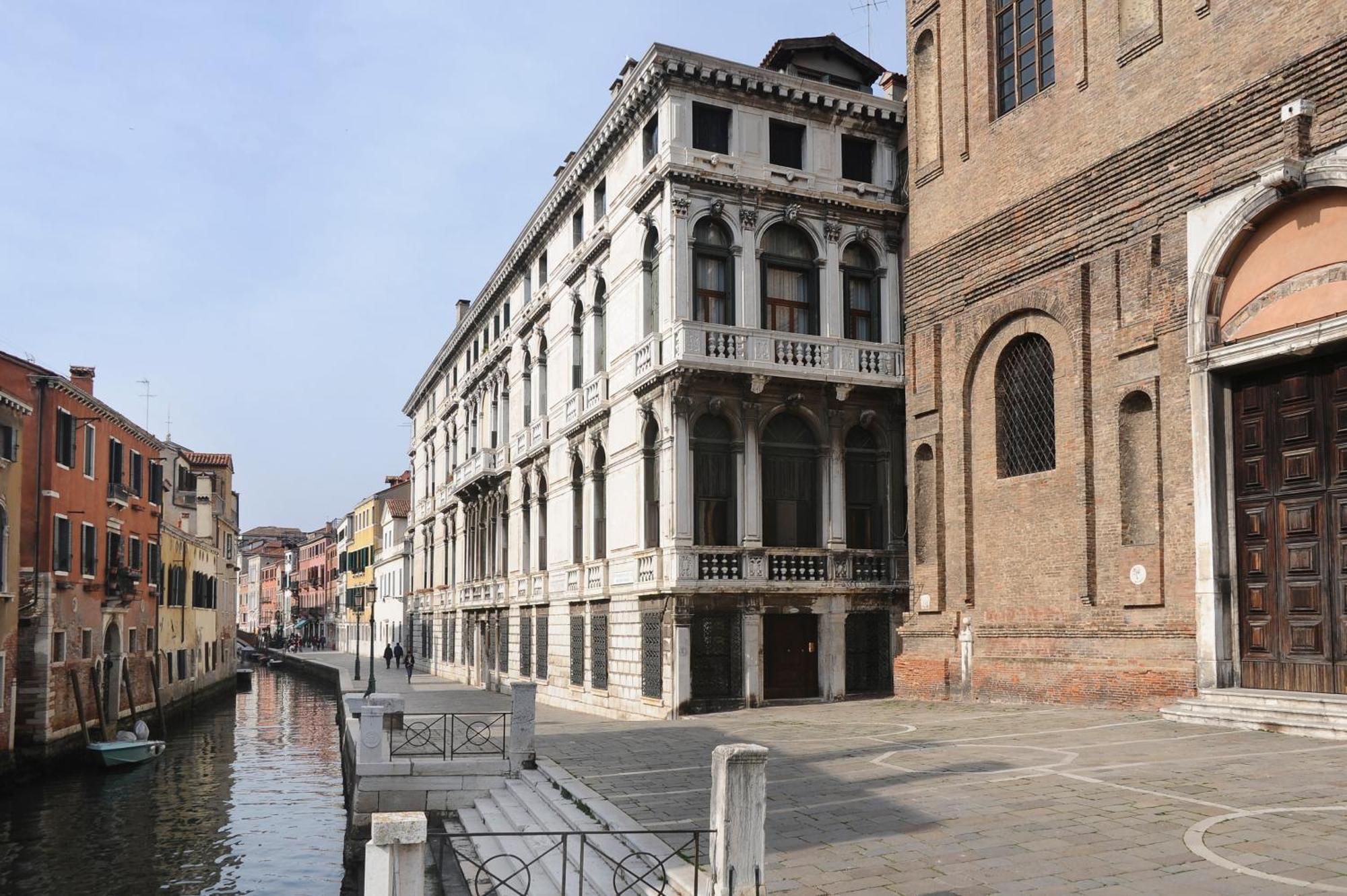 Ca Lezze Bell'Appartamento Nel Cuore Di Venezia Exterior photo