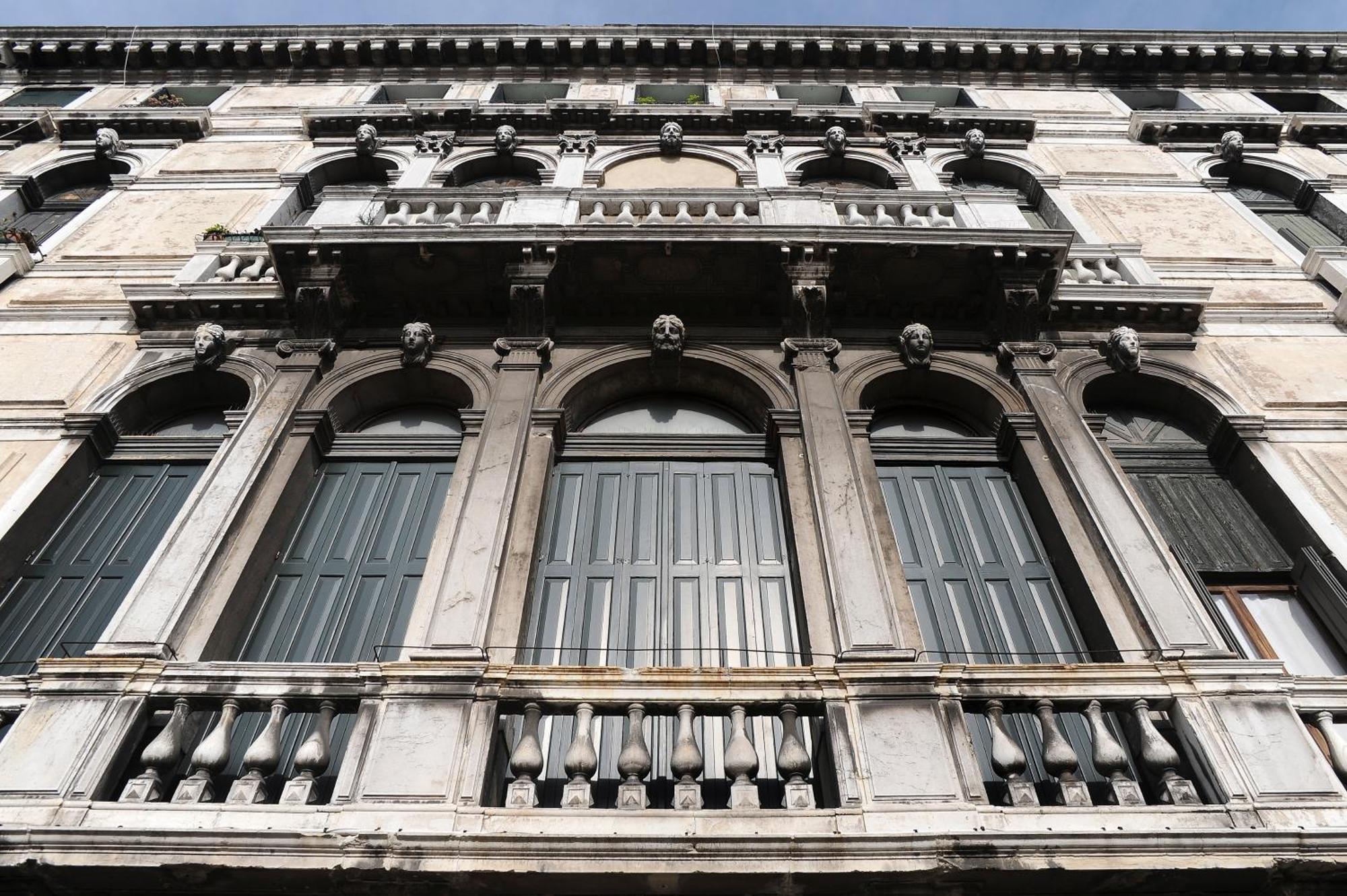 Ca Lezze Bell'Appartamento Nel Cuore Di Venezia Exterior photo