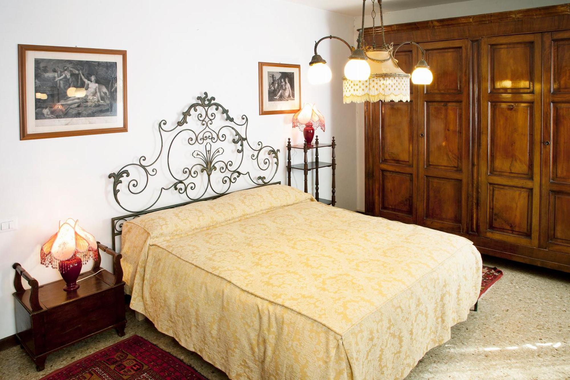 Ca Lezze Bell'Appartamento Nel Cuore Di Venezia Exterior photo