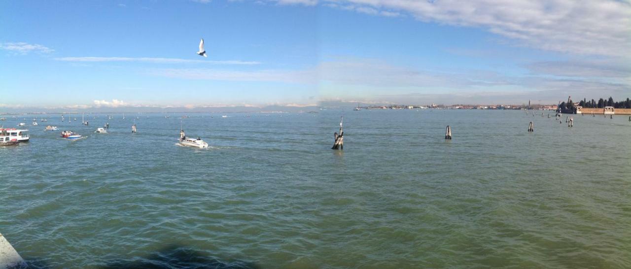 Ca Lezze Bell'Appartamento Nel Cuore Di Venezia Exterior photo